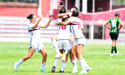 Jogadoras do São Paulo comemoram goleada na Copinha Feminina; Fluminense