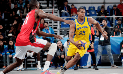 Jonatas Mello, da seleção brasileira de basquete 3x3, durante disputa do Pan de Santiago-2023; equipe estará no Pré-Olímpico brigando por vaga em Paris-2024