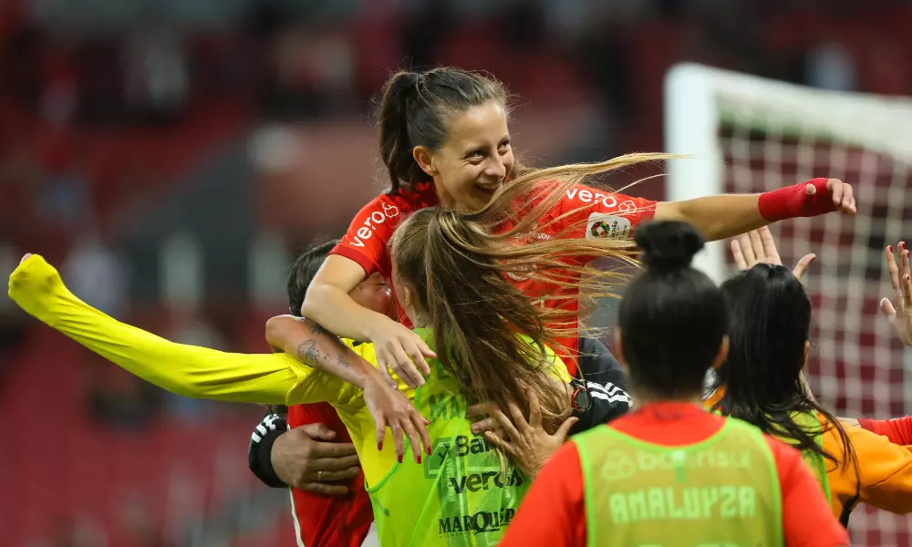 Belen Aquino comemora gol do Internacional na Ladies Cup