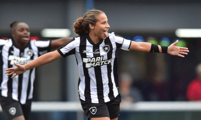 Duda Basílio, do Botafogo, comemora gol contra o Internacional na Copinha Feminina