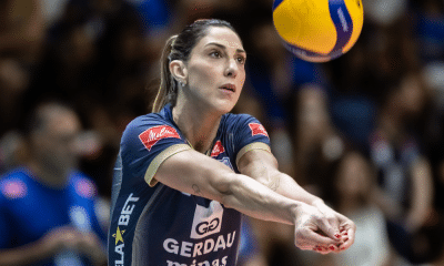 Carol Gattaz no aquecimento do jogo entre Minas e Sesi Bauru na Superliga Feminina