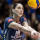 Carol Gattaz no aquecimento do jogo entre Minas e Sesi Bauru na Superliga Feminina