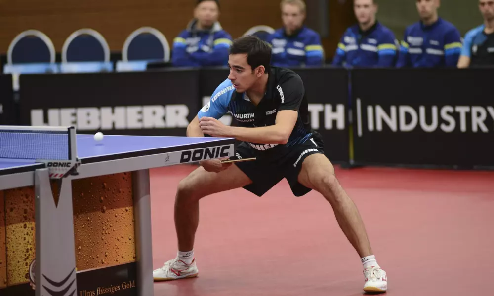 Hugo Calderano compete pelo TTF Liebherr Oschsenhausen na Bundesliga