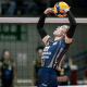 Jenna Gray faz levantamento em jogo do Minas. Ela não poderá competir no Mundial de clubes de vôlei feminino