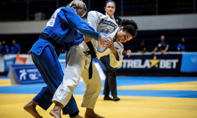 Shirlen Nascimento, do Minas, projeta Larissa Pimenta, do Pinheiros, no Grand Prix Nacional de judô