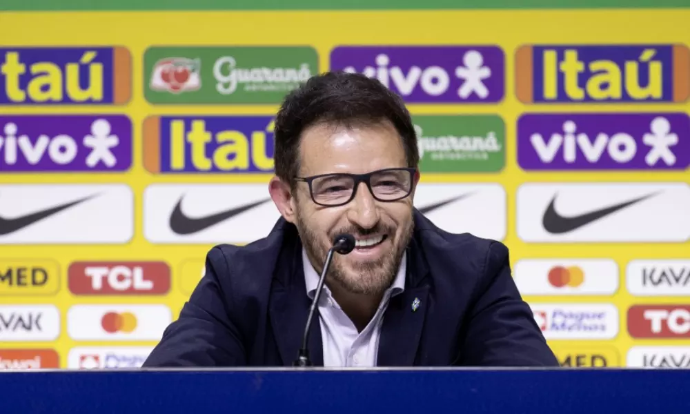 Ramon Menezes, técnico da seleção sub-23, irá convocar atletas para o Pré-Olímpico