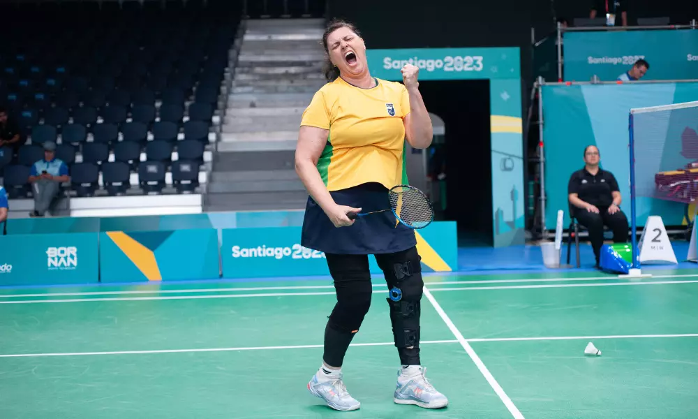 Adriane Ávila vibra com nova vitória no Internacional do Egito de parabadminton; assim como Auricelia Evangelista
