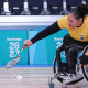 Auricelia Evangelista, de cadeira de rodas, em ação no Internacional do Egito de parabadminton