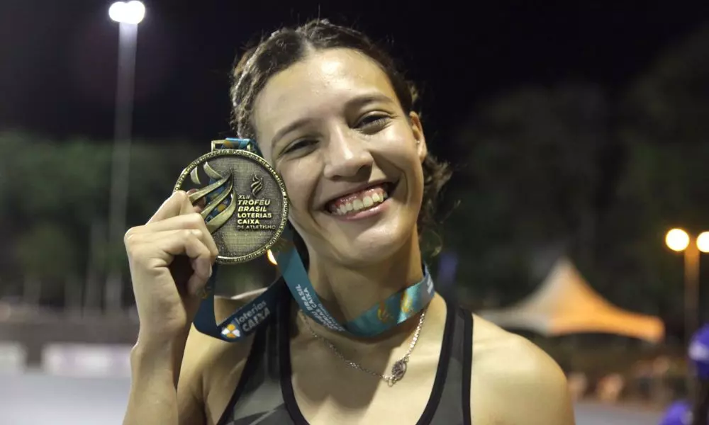 Duda, atleta do salto em altura, destaque nacional na prova e que estará presente no Desafio CBAt (Foto: Carol Coelho/CBAt)