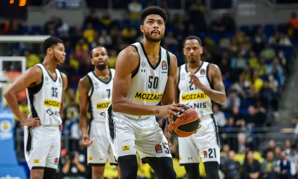 Brasileiro Bruno Caboclo, jogador do Partizan na EuroLeague (Reprodução/Twitter/@PartizanBC)