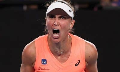 A brasileira Bia Haddad Mais em ação na primeira rodada do Australian Open (Reprodução/Instagram/@australianopen)