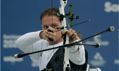 Marcus D'Almeida em ação no Torneio de Nimes de tiro com arco
