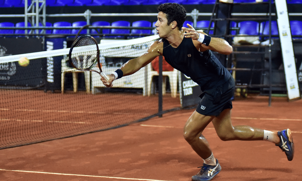 Mateus Alves em ação no Challenger de Piracicaba