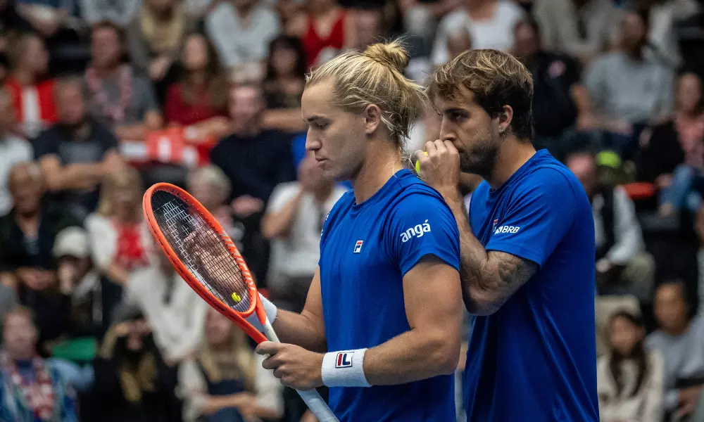 Rafael Matos e Felipe Meligeni conversam durante o Challenger de Ottignies-Louvain-La-Neuve