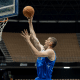 Renan Lenz parte para bandeja em jogo do Minas contra o Brasília pelo NBB