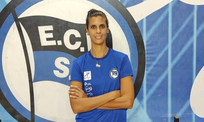 Yael Castiglione com a camisa do Pinheiros