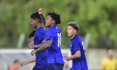 Jogador do Cruzeiro comemora gol na Copinha