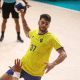 Jogador do Brasil faz arremesso em partida do Brasil contra o Uruguai no Campeonato Sul-Centro Americano de handebol masculino