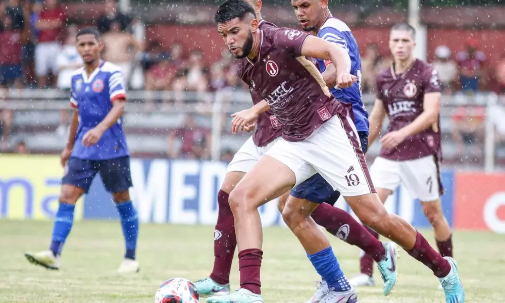 Juventus enfrenta o Coritiba na Copinha