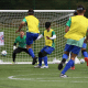 Jonatan finaliza contra o gol defendido por Luan durante treinamento, diante da marcação de Tiago Paraná, que está logo à sua frente. Foto Renan Cacioli CBDV