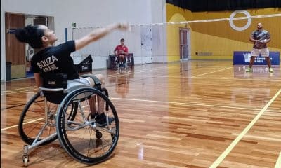 Na imagem, Daniele Souza, uma paratleta dentre os vários brasileiros que estrearam no Mundial de Parabadminton.