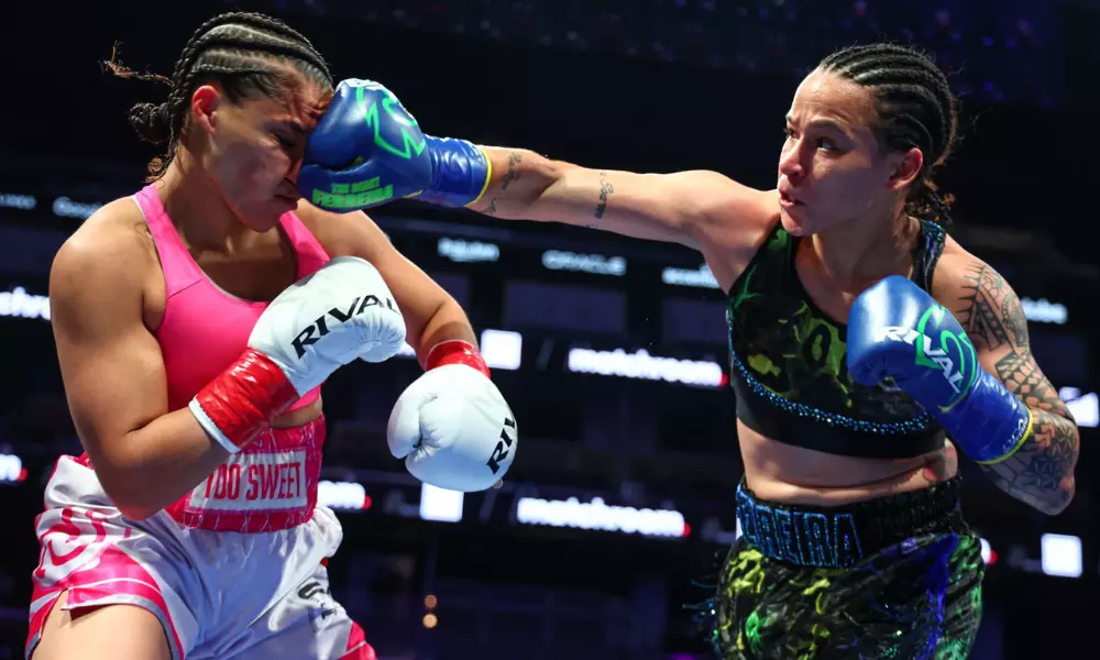 Bia Ferreira em luta profissional de boxe