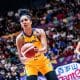 Damiris Dantas, com a camisa da seleção brasileira de basquete feminino, se prepara para fazer lance livre; ela fechou acordo com o Indiana Fever e disputará a WNBA