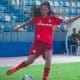 Jogadora do Internacional em ação no Brasileiro Feminino Sub-20 (Reprodução/Twitter/@GuriasColoradas)
