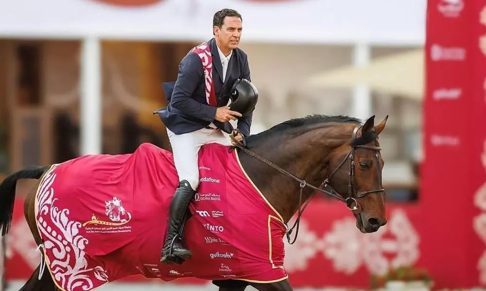 Cavaleiro Santiago Lambre, campeão do Grand Prix de Al Shaqab (Reprodução/Instagram/@cbhoficial)
