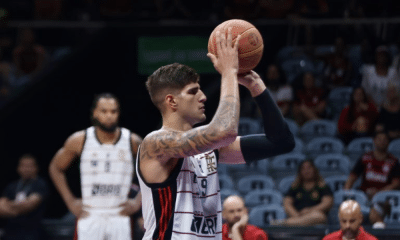 Jogador do Flamengo faz arremesso no jogo contra a Unifacisa na final da Copa Super 8 (Foto: Divulgação/LNB)