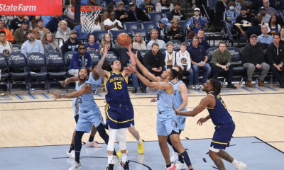 Gui Santos fazendo cesta na vitória do Golden State Warriors sobre o Memphis Grizzlies na NBA