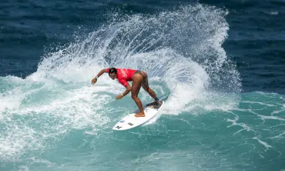 Tainá Hinckel, que esta no Dream Tour de São Chico, surfando na quarta rodada do ISA Games