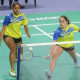Jaqueline e Samia Lima em ação no Fajr Iran International Challenge de badminton; e Juliana Viana