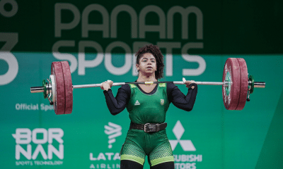 Laura Amaro competindo no levantamento de peso dos Jogos Pan-Americanos de Santiago-2023