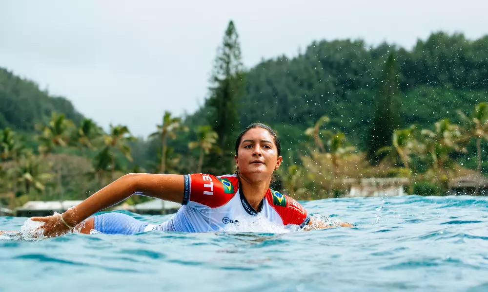Luana Silva em etapa de Pipeline da WSL