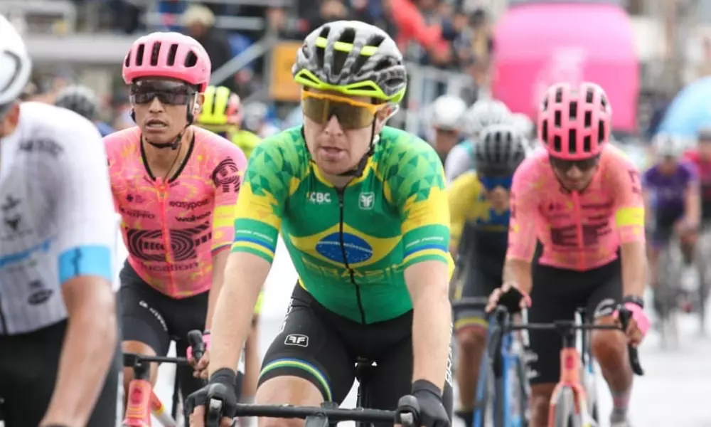 Nícolas Sessler durante a Volta da Colômbia de ciclismo de estrada. Belgrado-Banja Luka