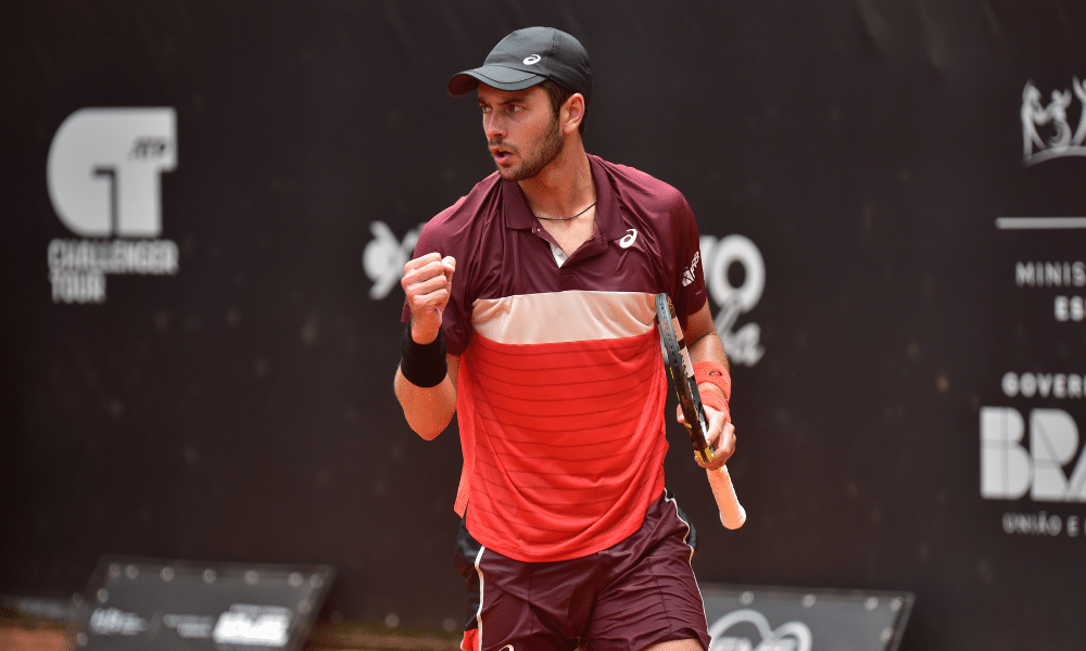 Matheus Pucinelli comemora ponto no Challenger de Piracicaba, Challenger de Amersfoort Challenger de São Paulo Gabriel Roveri