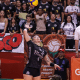 Tifanny, do Osasco, ataca bola no jogo contra o Sesi Bauru na Superliga Feminina