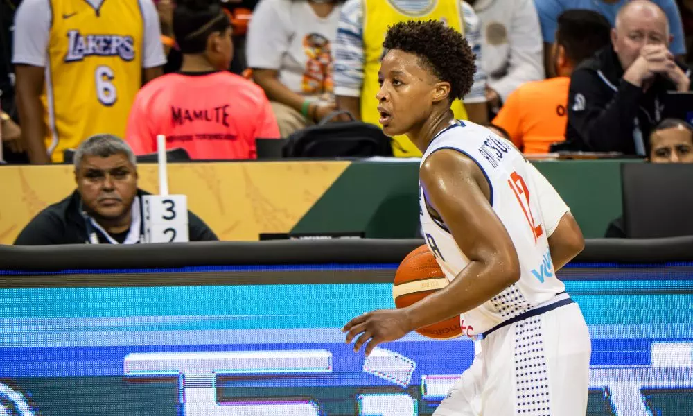 Yvonne Anderson Sérvia x Brasil Pré-Olímpico de basquete feminino