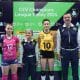 Gabi Guimarães, capitã do Vakifbank, ao lado de jogadora do Rzeskow na Champions League de vôlei feminino