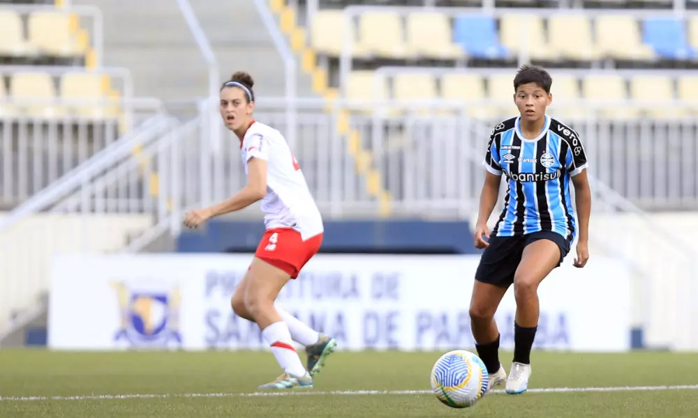 Grêmio e Red Bull Bragantino no Brasileiro Sub-20 de futebol feminino; Flamengo também goleou
