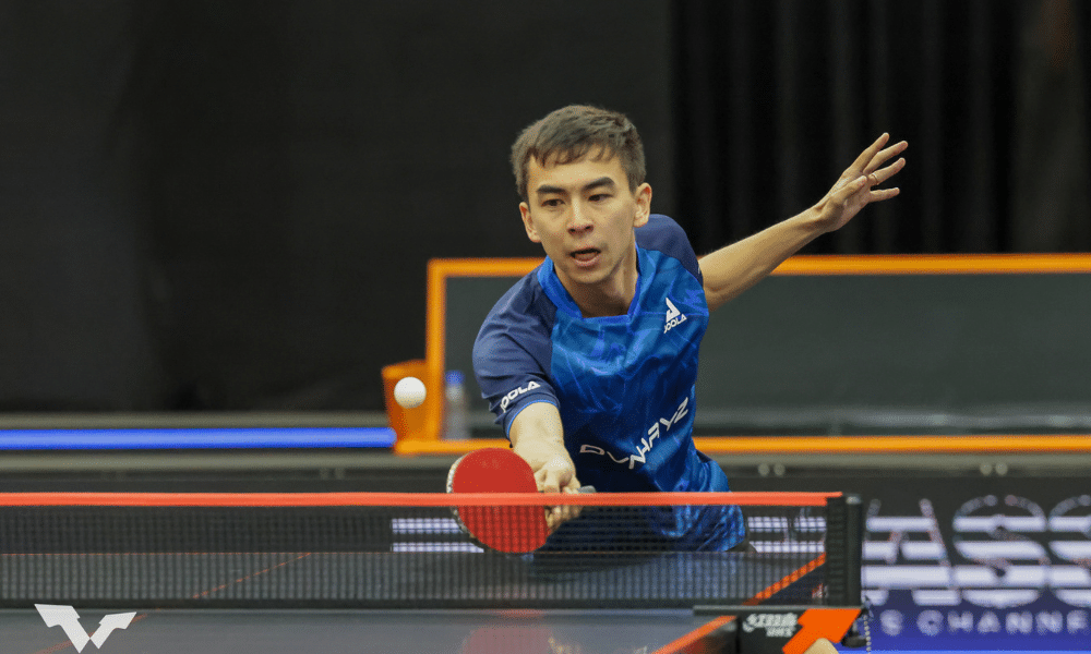 Vitor Ishiy no Mundial por Equipes de tênis de mesa pelo Brasil