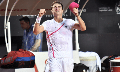 João Fonseca comemora vitória no Rio Open