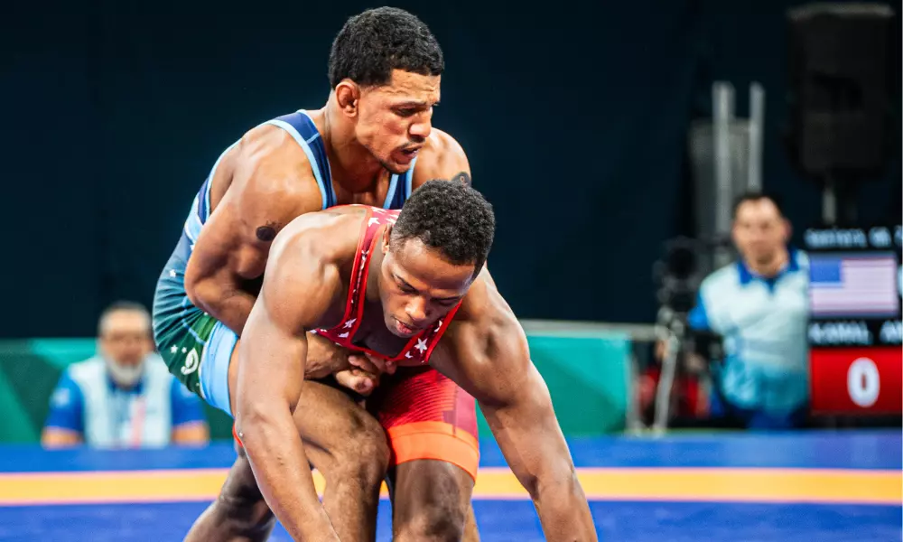 Joilson Júnior em luta do Pré-Olímpico das Américas de wrestling