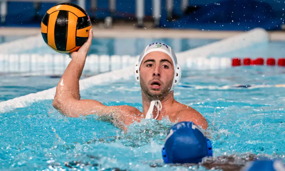 Jogador do Brasil de polo aquático masculino no Mundial de Esportes Aquáticos de Doha