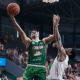 Jogador do União Corinthians faz bandeja em jogo do NBB