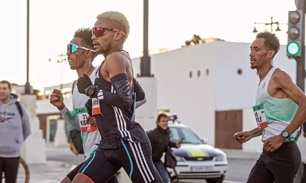 Daniel do Nascimento, o Danielzinho, em corrida de rua