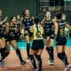 Equipe do Praia Clube no jogo contra o Sesi Bauru pelas quartas da Superliga Feminina (Eliezer Esportes/Praia Clube)