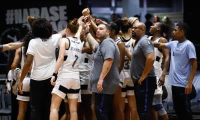 Equipe do Corinthians reunida em uma partida da LBF (Beto Miller/Corinthians)