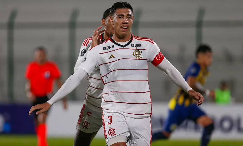 Iago, do Flamengo, comemora gol na Libertadores Sub-20